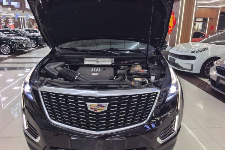 Used Cadillac XT5 2022 2.0T Two-Wheel Drive Luxury Version Engine Bay