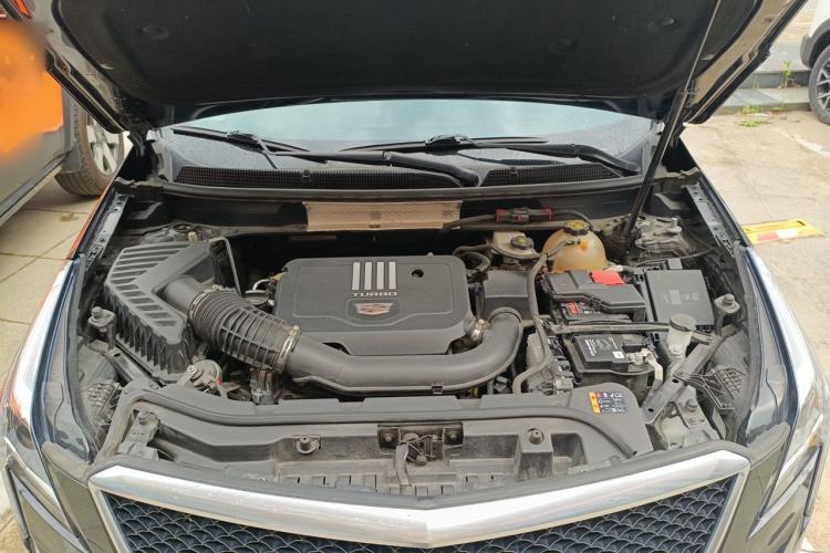 Used Cadillac XT5 2022 2.0T Four-Wheel Drive Luxury Version (Hummingbird Edition) Engine Bay