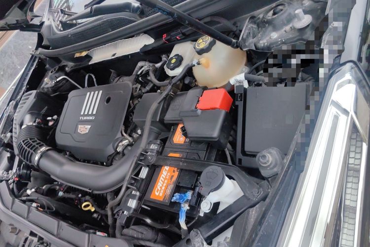 Used Cadillac XT5 2022 2.0T Four-Wheel Drive Premium Edition Engine Bay Left