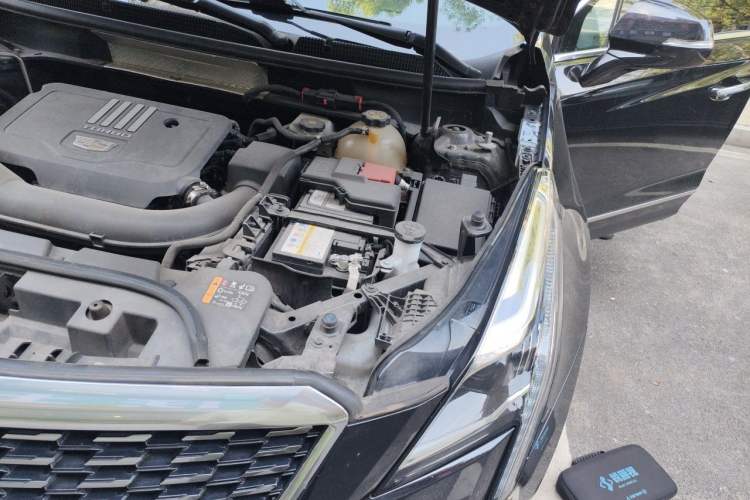 Used Cadillac XT5 2022 2.0T Two-Wheel Drive Luxury Version Engine Bay Left