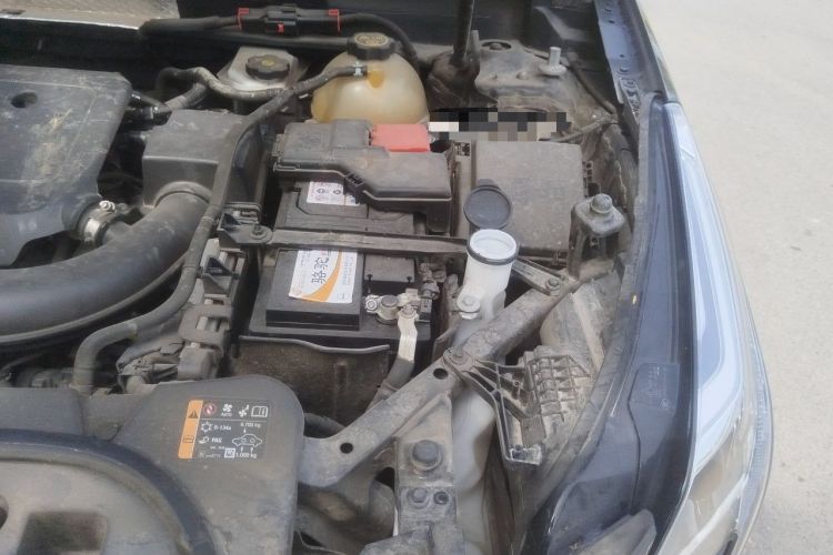 Used Cadillac XT5 2022 2.0T Two-Wheel Drive Luxury Version Engine Bay Left