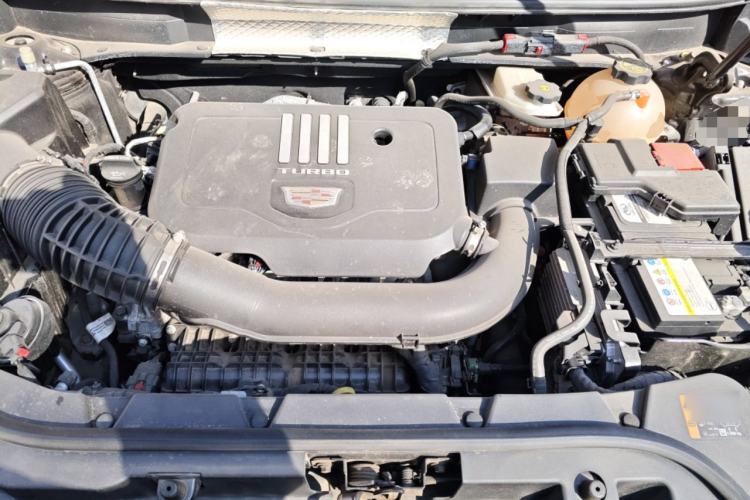 Used Cadillac XT5 2022 2.0T Four-Wheel Drive Luxury Version (Hummingbird Edition) Engine Bay