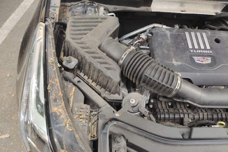 Used Cadillac XT5 2022 2.0T Two-Wheel Drive Luxury Version Engine Bay Right