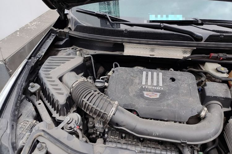 Used Cadillac XT5 2022 2.0T Four-Wheel Drive Luxury Version (Hummingbird Edition) Engine Bay Right
