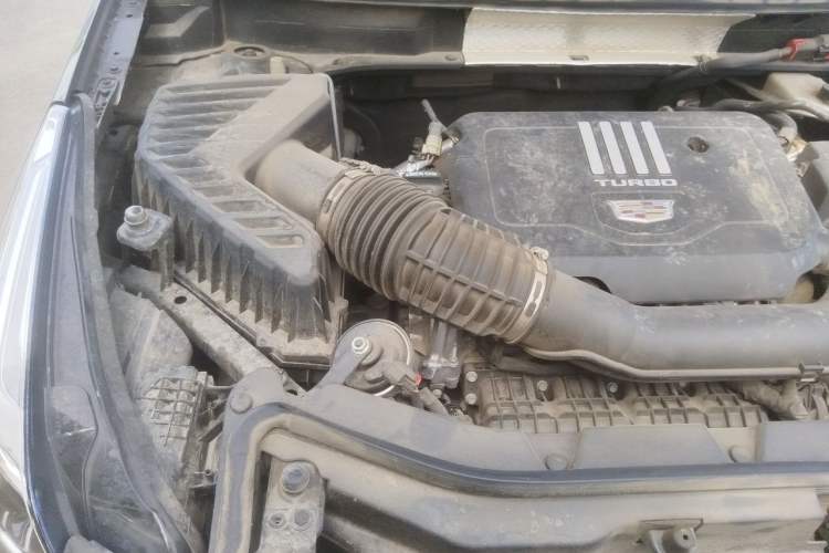 Used Cadillac XT5 2022 2.0T Two-Wheel Drive Luxury Version Engine Bay Right