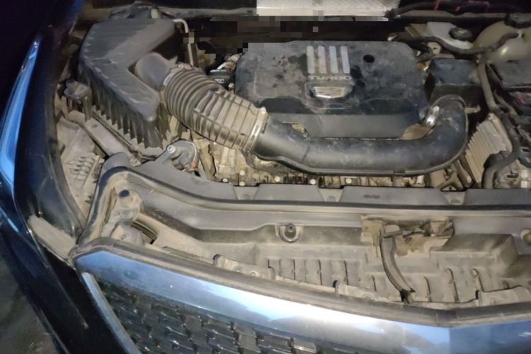 Used Cadillac XT5 2022 2.0T Two-Wheel Drive Luxury Version Engine Bay Right
