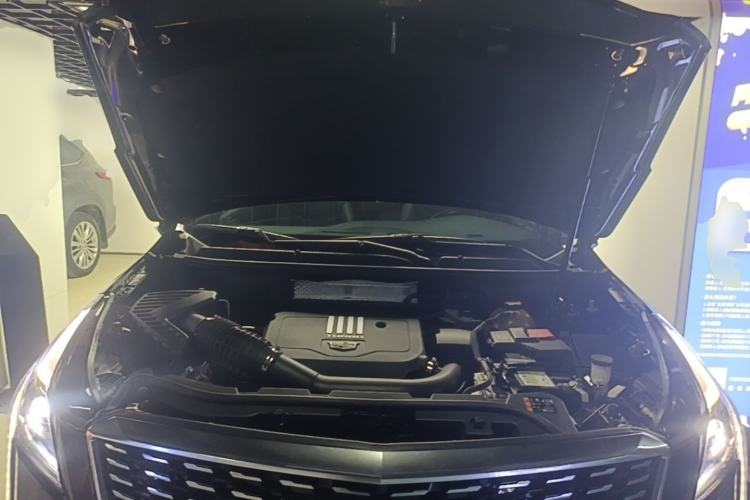 Used Cadillac XT5 2022 2.0T Four-Wheel Drive Luxury Version Engine Bay