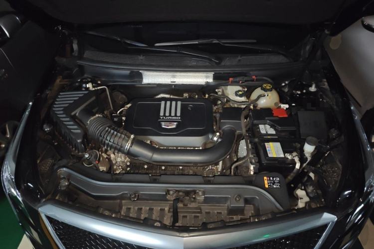 Used Cadillac XT5 2022 2.0T Four-Wheel Drive Luxury Version (Hummingbird Edition) Engine Bay