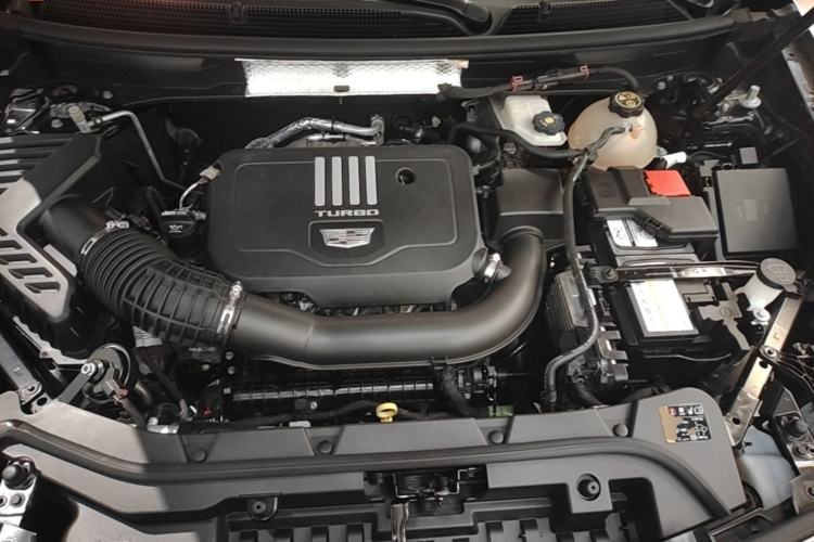Used Cadillac XT5 2022 2.0T Four-Wheel Drive Premium Edition Engine Bay