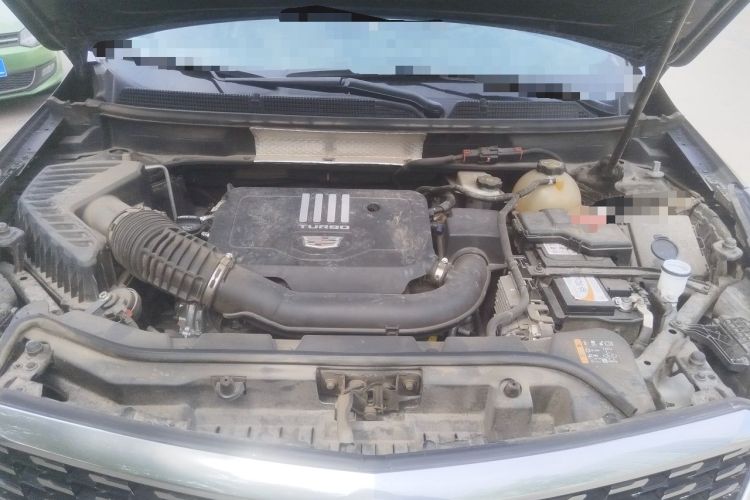 Used Cadillac XT5 2022 2.0T Two-Wheel Drive Luxury Version Engine Bay