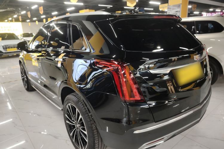 Used Cadillac XT5 2022 2.0T Two-Wheel Drive Luxury Version Exterior 2