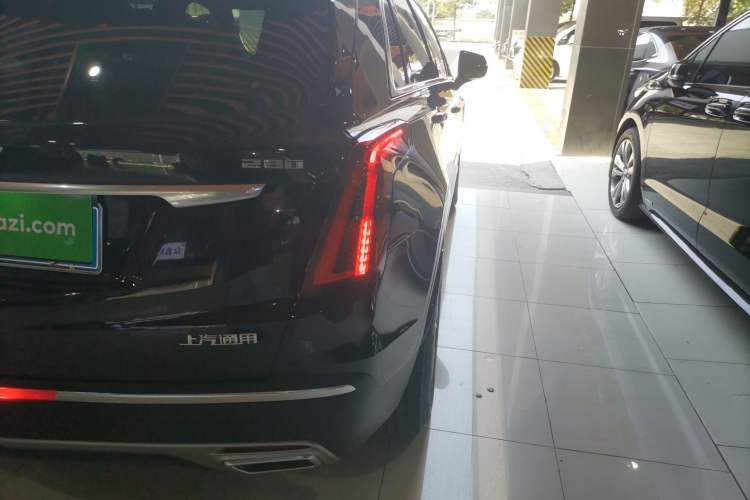 Used Cadillac XT5 2022 2.0T Two-Wheel Drive Luxury Version Exterior 3