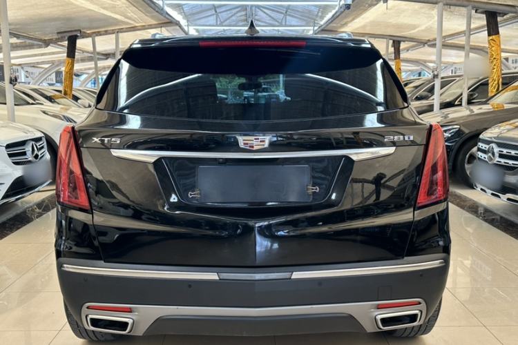 Used Cadillac XT5 2022 2.0T Two-Wheel Drive Luxury Version Exterior 3