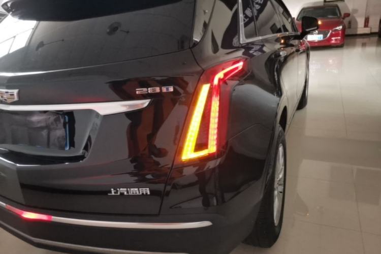 Used Cadillac XT5 2022 2.0T Two-Wheel Drive Luxury Version Exterior 3