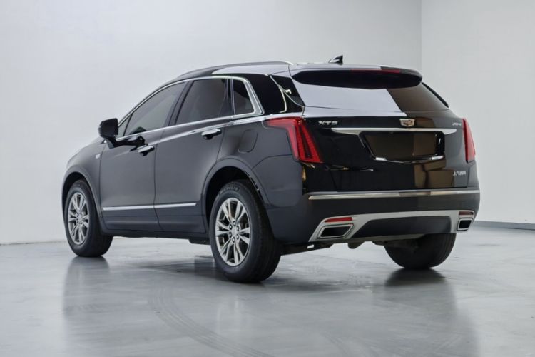 Used Cadillac XT5 2022 2.0T Two-Wheel Drive Luxury Version Exterior 3