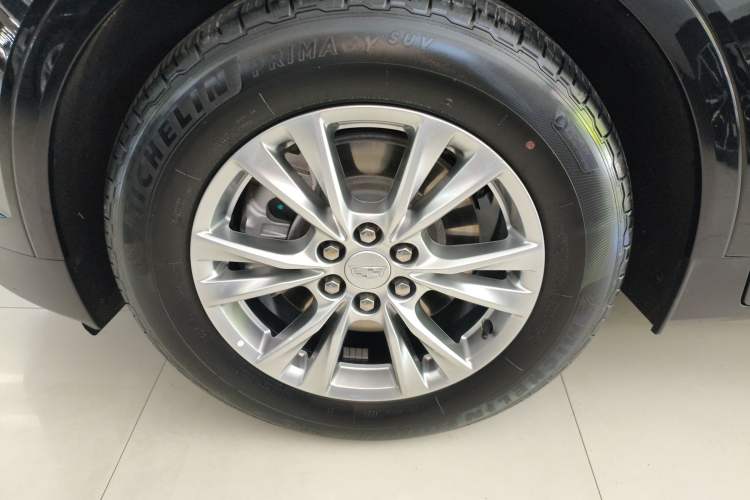 Used Cadillac XT5 2022 2.0T Two-Wheel Drive Luxury Version Exterior 4