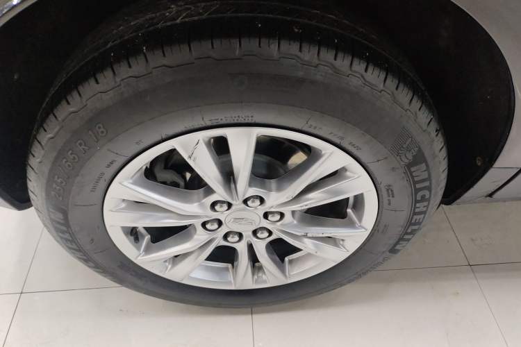 Used Cadillac XT5 2022 2.0T Two-Wheel Drive Luxury Version Exterior 5
