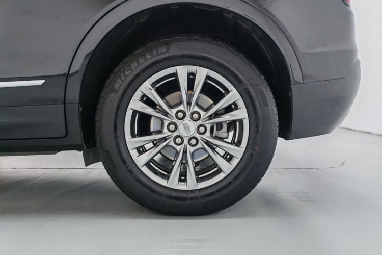 Used Cadillac XT5 2022 2.0T Two-Wheel Drive Luxury Version Exterior 5