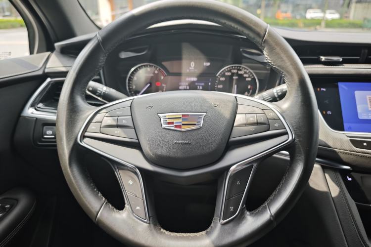 Used Cadillac XT5 2022 2.0T Four-Wheel Drive Luxury Version Exterior 8