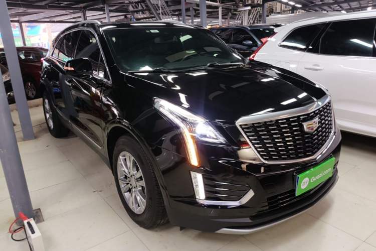 Used Cadillac XT5 2022 2.0T Two-Wheel Drive Luxury Version Front Right 45 Deg