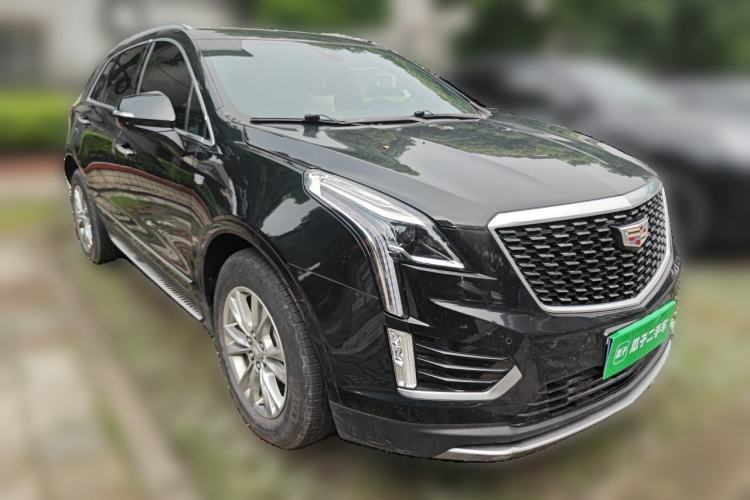 Used Cadillac XT5 2022 2.0T Two-Wheel Drive Luxury Version Front Right 45 Deg