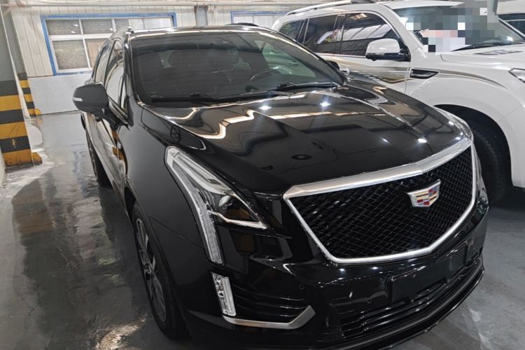 Used Cadillac XT5 2022 2.0T Four-Wheel Drive Luxury Version (Hummingbird Edition) Front Right 45 Deg