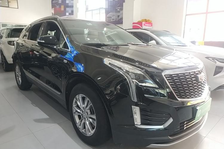 Used Cadillac XT5 2022 2.0T Two-Wheel Drive Luxury Version Front Right 45 Deg