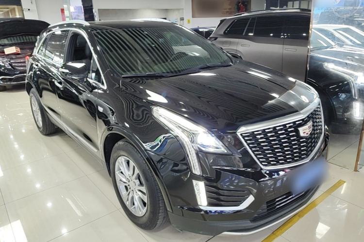Used Cadillac XT5 2022 2.0T Two-Wheel Drive Luxury Version Front Right 45 Deg