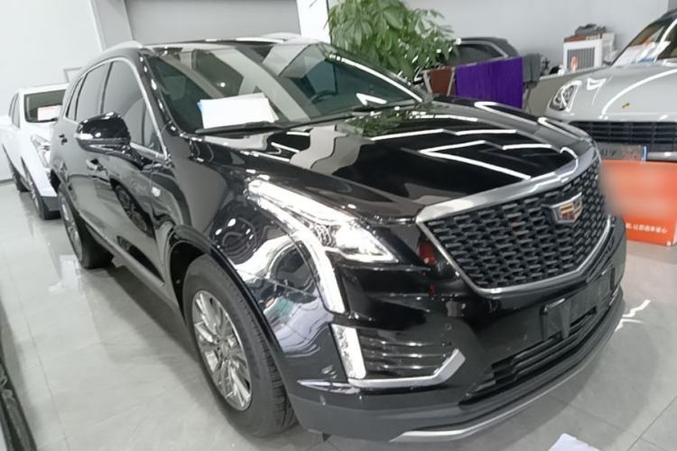 Used Cadillac XT5 2022 2.0T Two-Wheel Drive Luxury Version Front Right 45 Deg