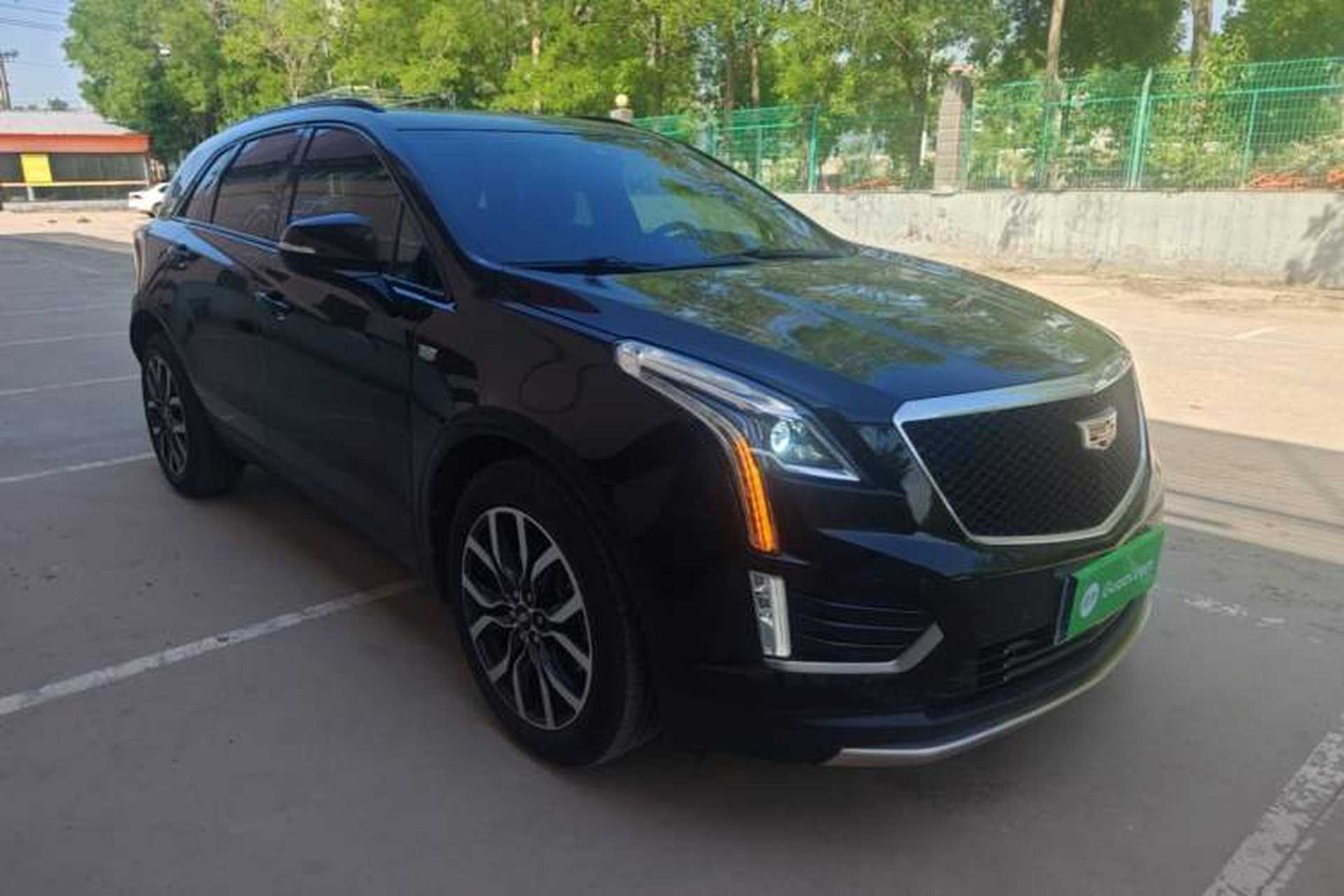 Used Cadillac XT5 2022 2.0T Four-Wheel Drive Luxury Version (Hummingbird Edition) Front Right 45 Deg