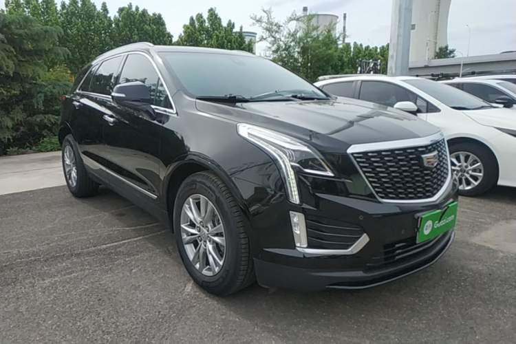 Used Cadillac XT5 2022 2.0T Two-Wheel Drive Luxury Version Front Right 45 Deg