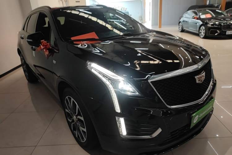 Used Cadillac XT5 2022 2.0T Four-Wheel Drive Premium Edition Front Right 45 Deg