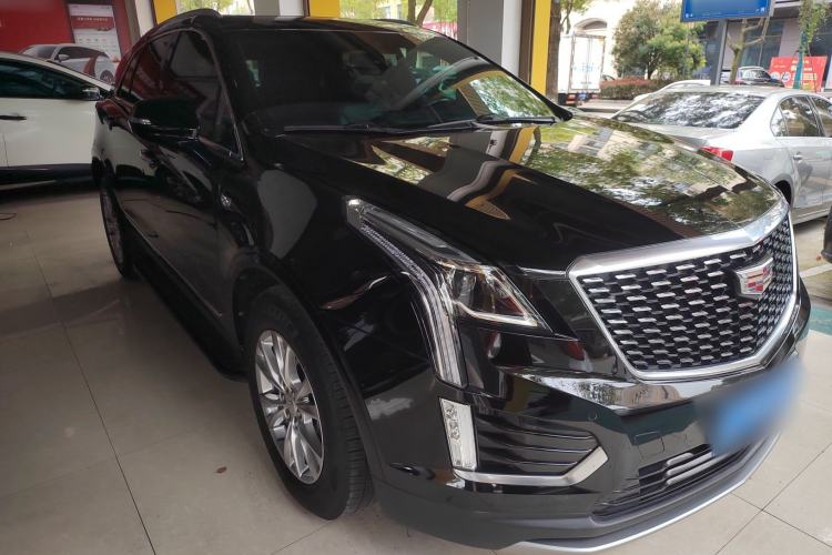 Used Cadillac XT5 2022 2.0T Two-Wheel Drive Luxury Version Front Right 45 Deg