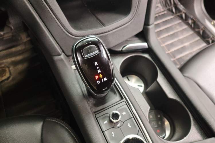 Used Cadillac XT5 2022 2.0T Two-Wheel Drive Luxury Version Gear Lever