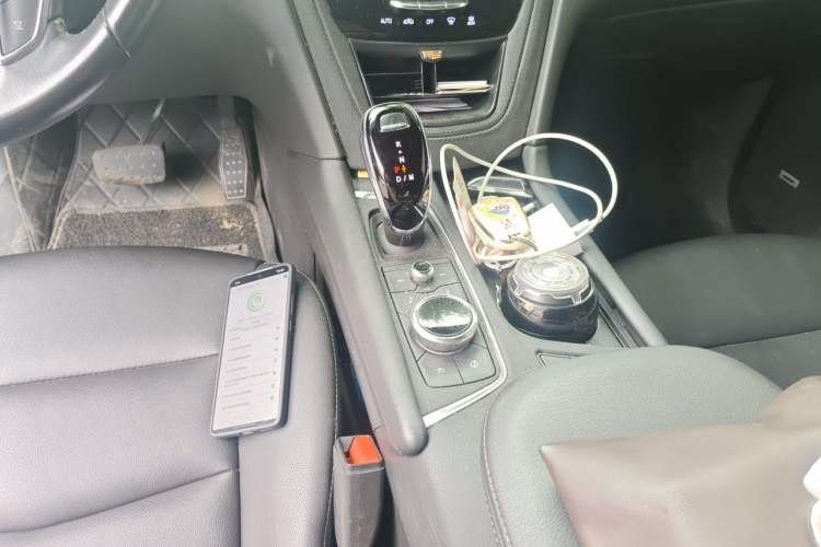 Used Cadillac XT5 2022 2.0T Two-Wheel Drive Luxury Version Gear Lever