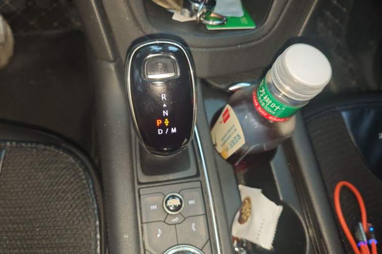 Used Cadillac XT5 2022 2.0T Two-Wheel Drive Luxury Version Gear Lever