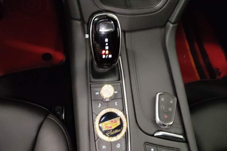 Used Cadillac XT5 2022 2.0T Two-Wheel Drive Luxury Version Gear Lever