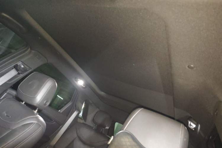 Used Cadillac XT5 2022 2.0T Two-Wheel Drive Luxury Version Headliner