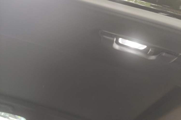 Used Cadillac XT5 2022 2.0T Two-Wheel Drive Luxury Version Headliner