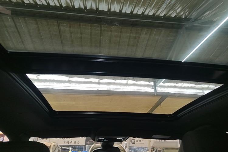 Used Cadillac XT5 2022 2.0T Two-Wheel Drive Luxury Version Headliner