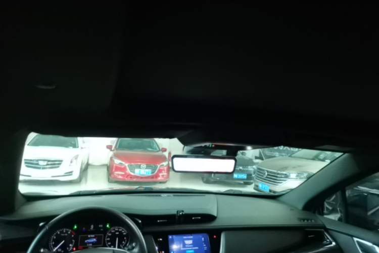 Used Cadillac XT5 2022 2.0T Two-Wheel Drive Luxury Version Headliner