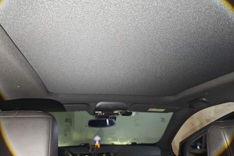 Used Cadillac XT5 2022 2.0T Two-Wheel Drive Luxury Version Headliner