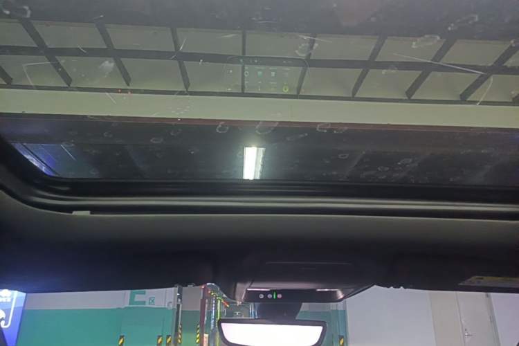 Used Cadillac XT5 2022 2.0T Four-Wheel Drive Luxury Version Headliner