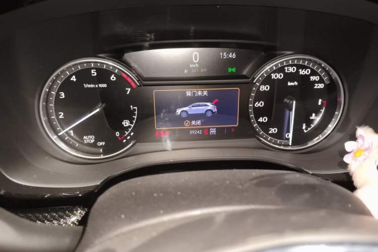 Used Cadillac XT5 2022 2.0T Four-Wheel Drive Luxury Version (Hummingbird Edition) Instrument Cluster