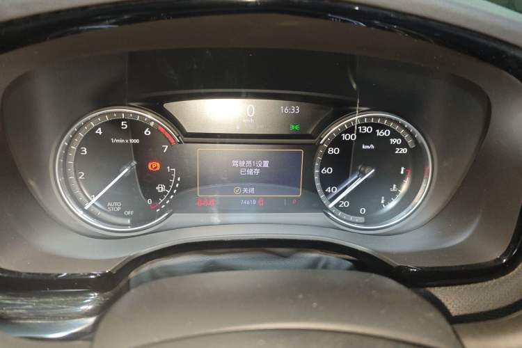 Used Cadillac XT5 2022 2.0T Two-Wheel Drive Luxury Version Instrument Cluster