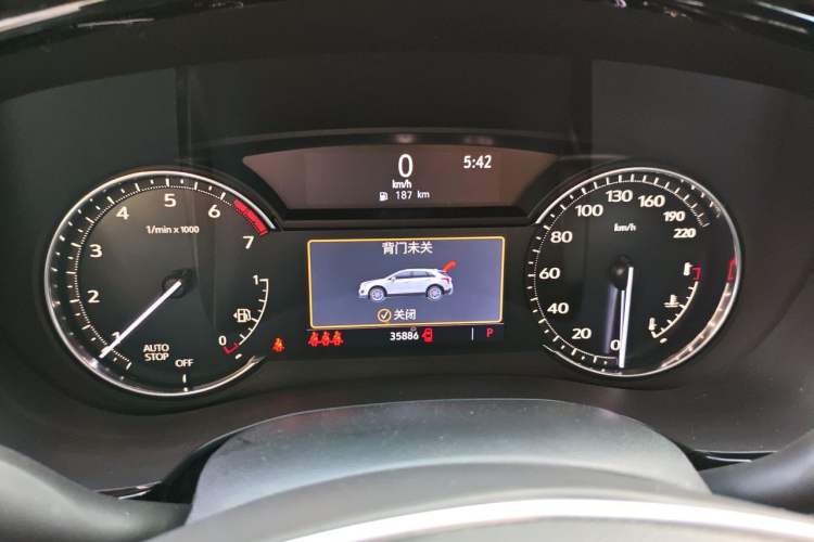 Used Cadillac XT5 2022 2.0T Two-Wheel Drive Luxury Version Instrument Cluster