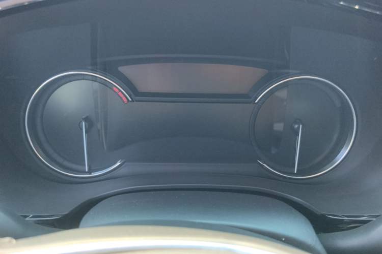 Used Cadillac XT5 2022 2.0T Four-Wheel Drive Luxury Version (Hummingbird Edition) Instrument Cluster