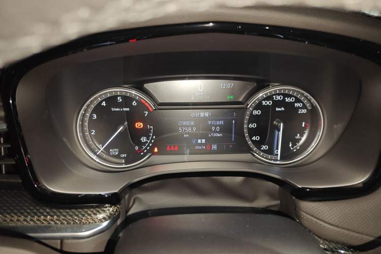 Used Cadillac XT5 2022 2.0T Four-Wheel Drive Luxury Version (Hummingbird Edition) Instrument Cluster