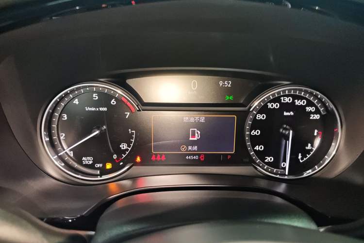 Used Cadillac XT5 2022 2.0T Two-Wheel Drive Luxury Version Instrument Cluster