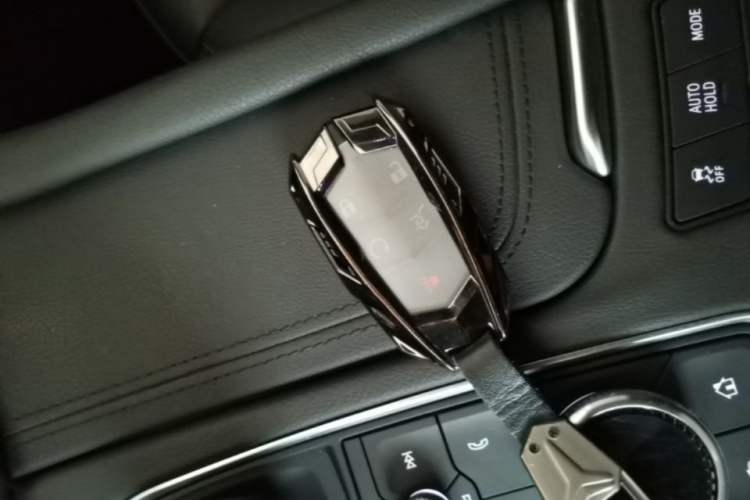 Used Cadillac XT5 2022 2.0T Two-Wheel Drive Luxury Version Interior 1